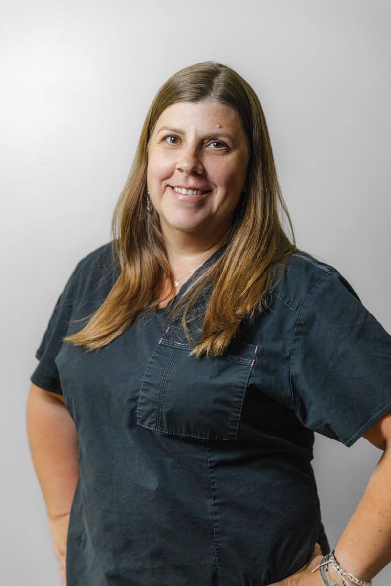 Portrait of Lindsay, administrative department head at Dental Associates of Marquette